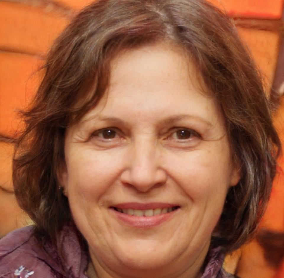 Ritratto professionale di Elena Rossi, colorista esperta